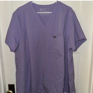 Figs women’s Short Sleeve V-Neck Scrub Top